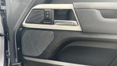 Land Rover Defender 3.0 D250 X-Dynamic SE 110 5dr Auto Diesel Estate